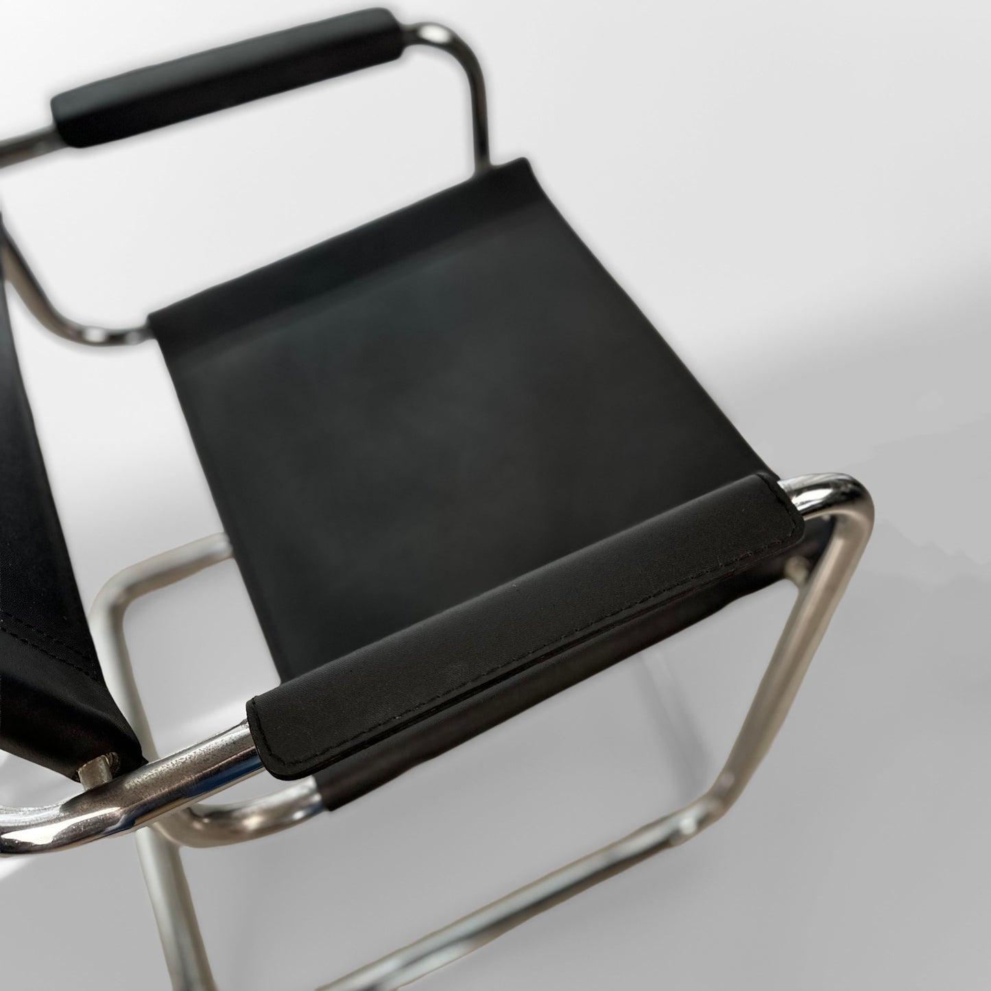 Set of 6 Vintage Cantilever Chairs in Chrome & Black