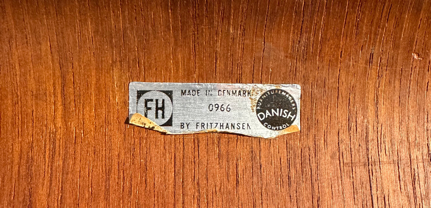 Set of 5 Model 3103 chairs ('Hammer chair') by Arne Jacobsen for Fritz Hansen