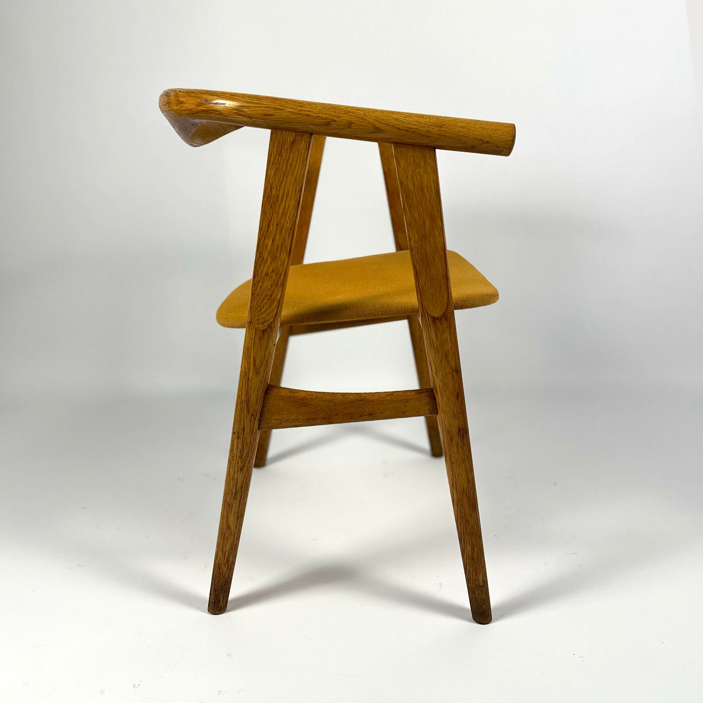 Vintage GE525 chair by Hans Wegner for Getama