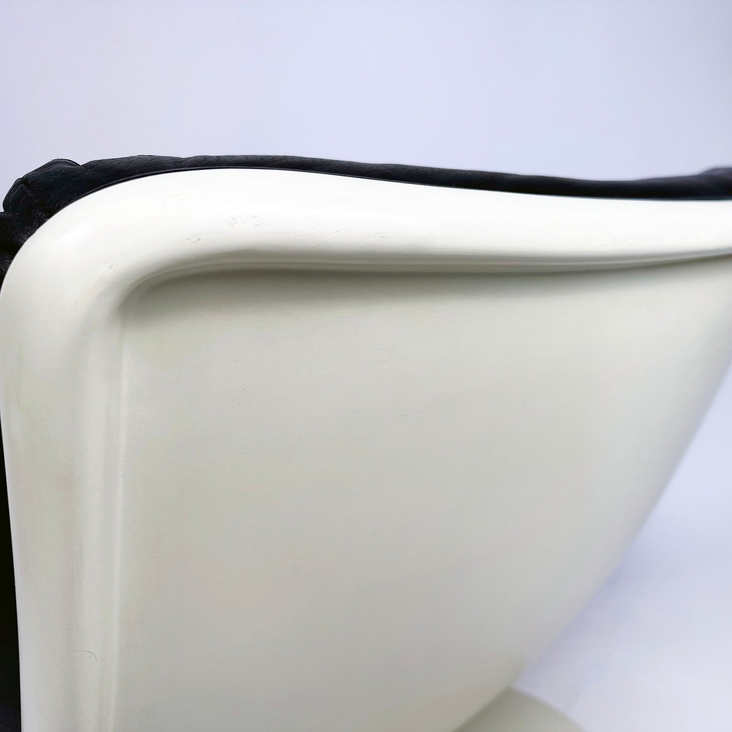 Artifort F976 Swivel Lounge Chair by Geoffrey Harcourt - Late 1960s - 1970s