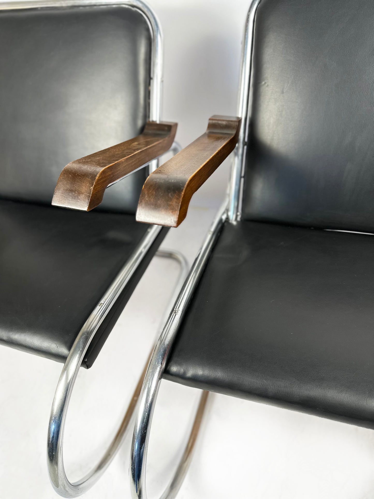 Pair of 1930s - 40s Bauhaus Cantilever Armchairs – Tubular Steel, Wooden Armrests