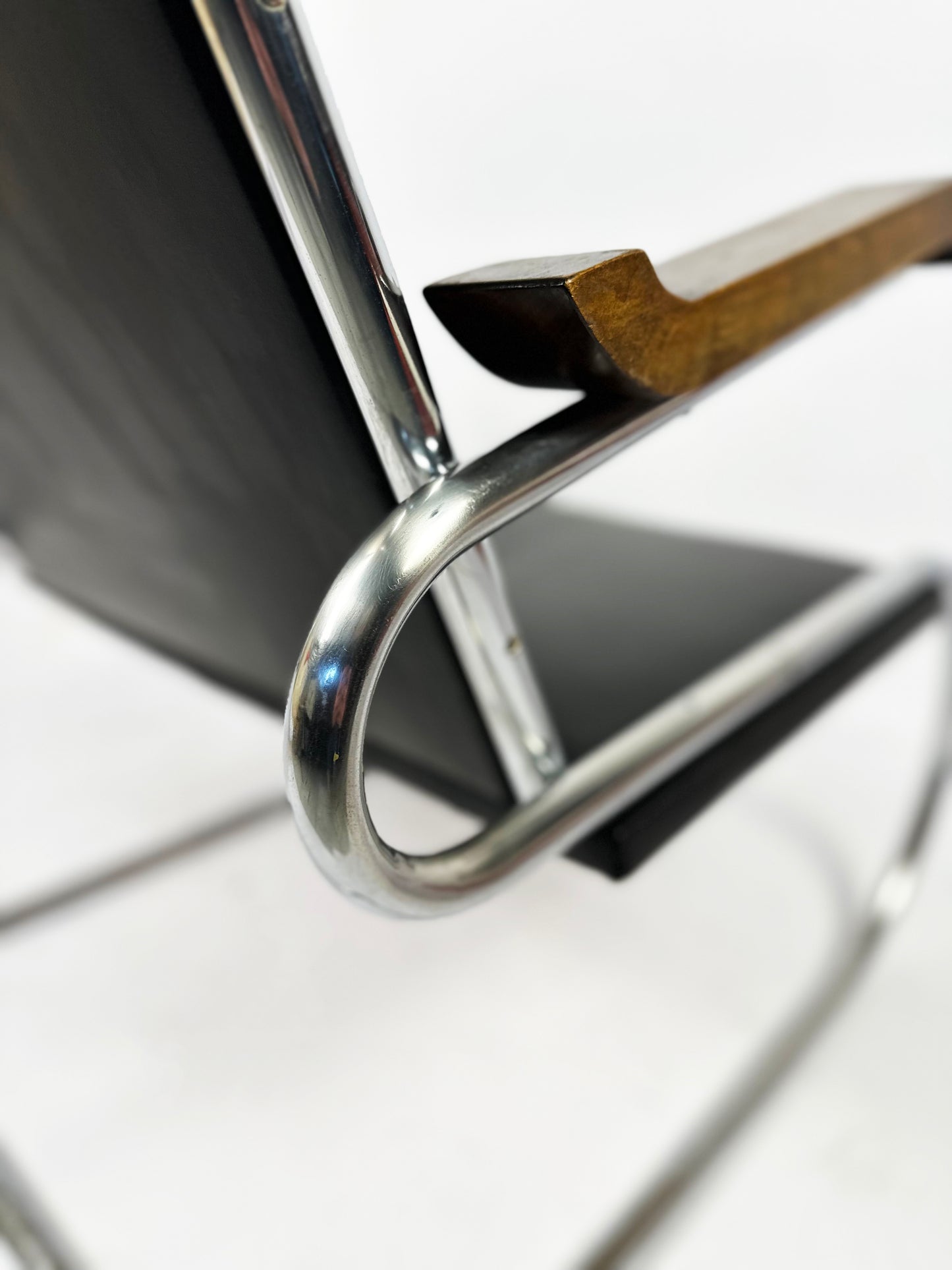 Pair of 1930s - 40s Bauhaus Cantilever Armchairs – Tubular Steel, Wooden Armrests