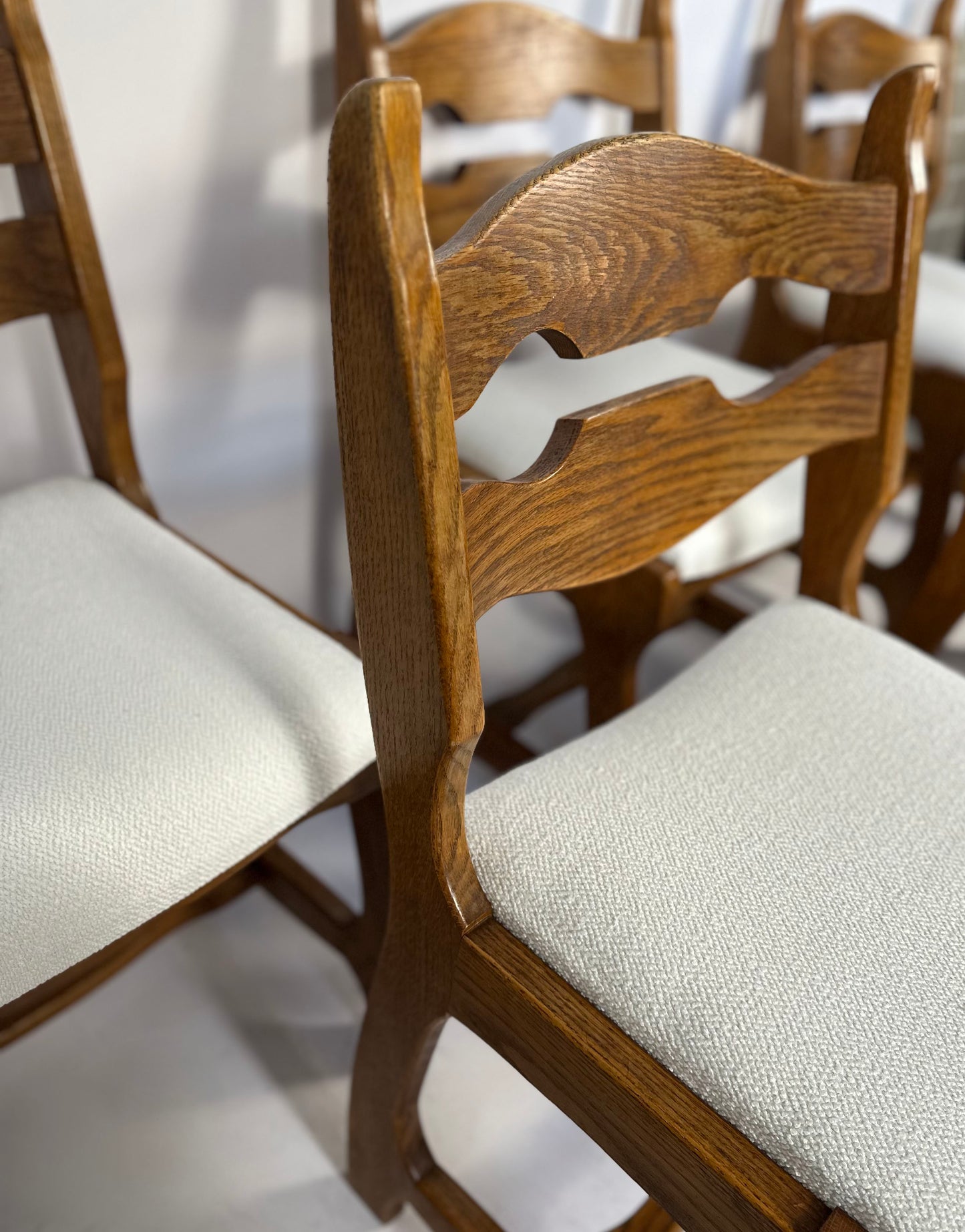 Set of 6 Belgian Brutalist Oak Dining Chairs, 1970s